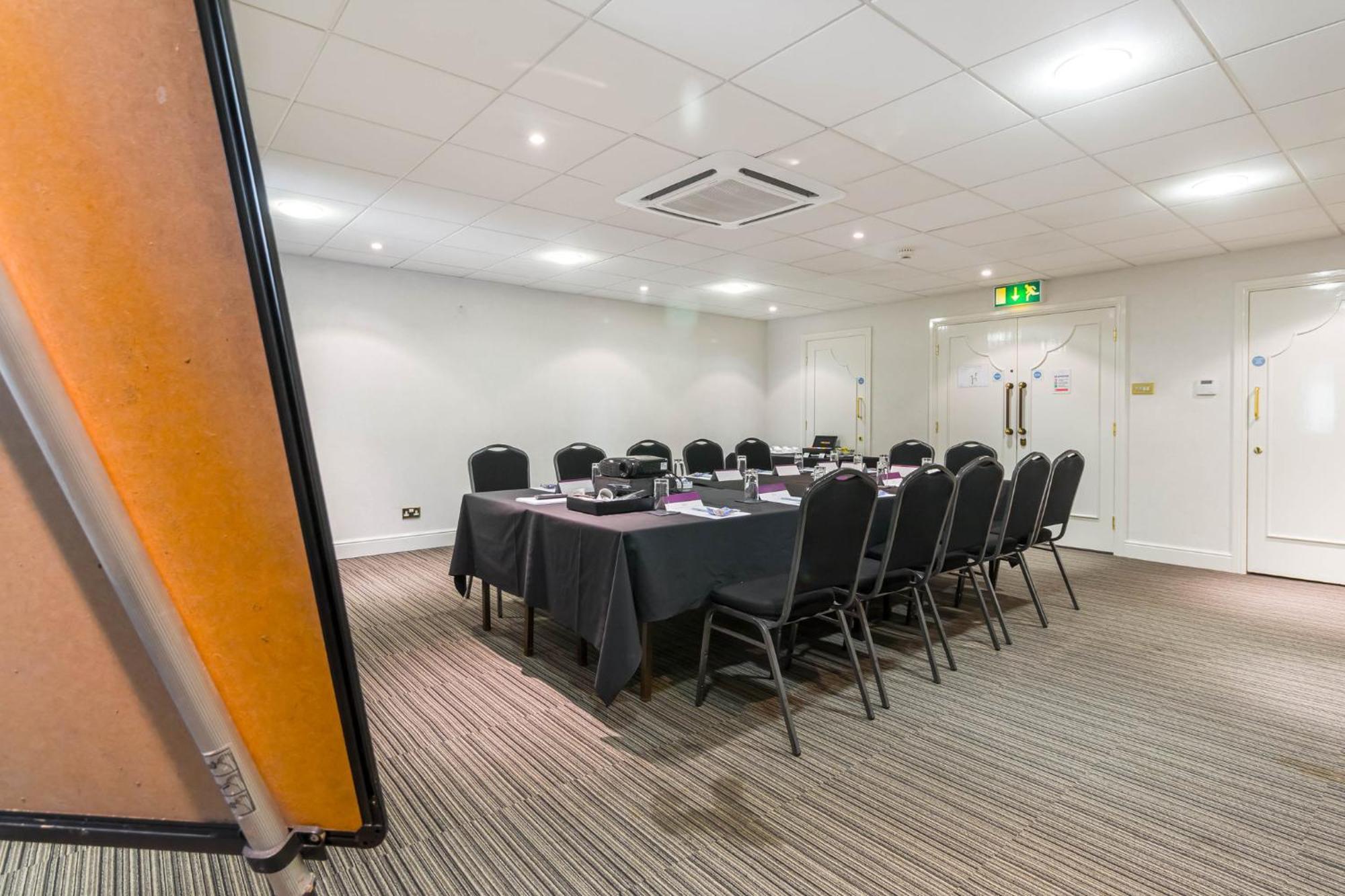 Garner Hotel Preston Samlesbury By Ihg Екстер'єр фото